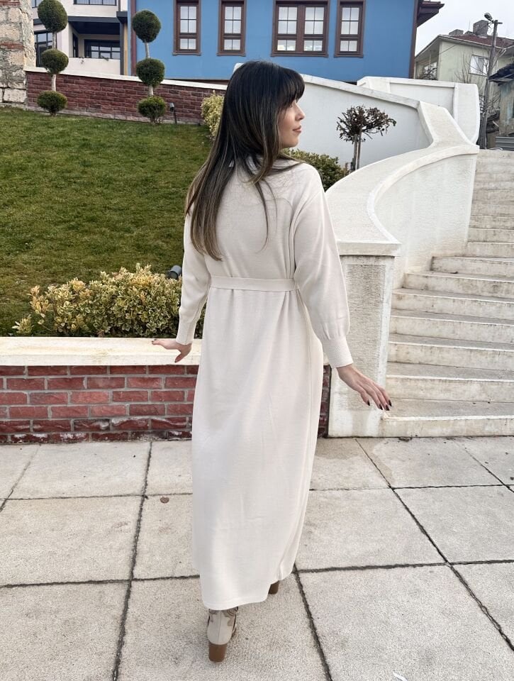 Helena Krem Kuşaklı Elbise