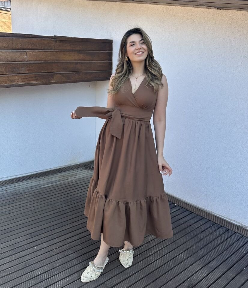 Anvelop Kahverengi Eteği Fırfırlı Midi Elbise
