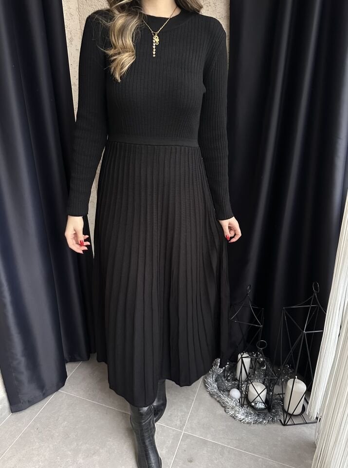 Kilya Fitilli Siyah Triko Elbise