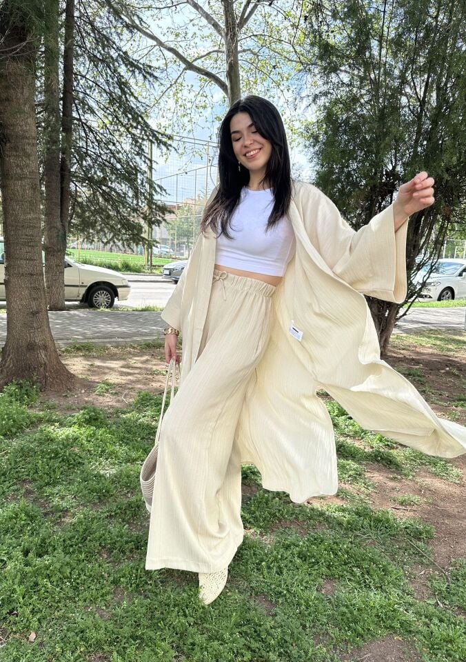 Uzun Kimono Gofre Takım Krem