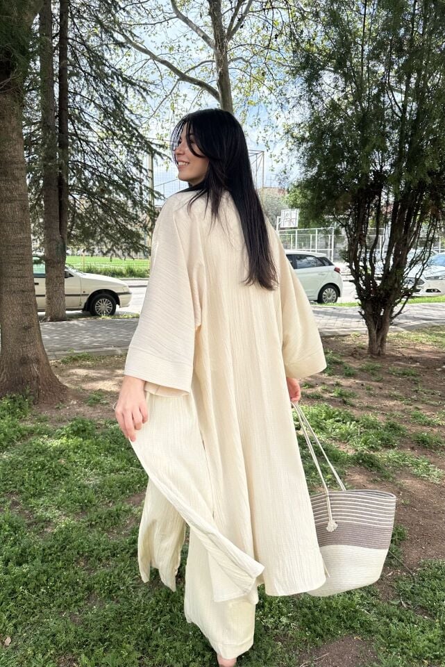 Uzun Kimono Gofre Takım Krem