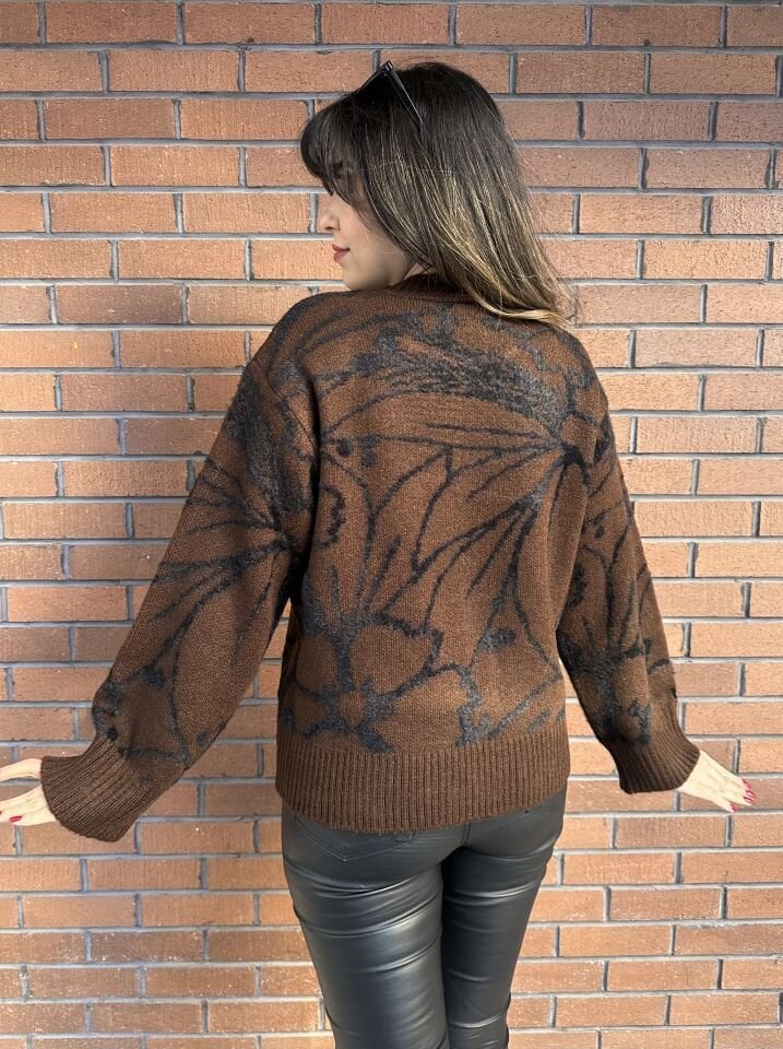 Kahverengi Pul İşlemeli Kazak