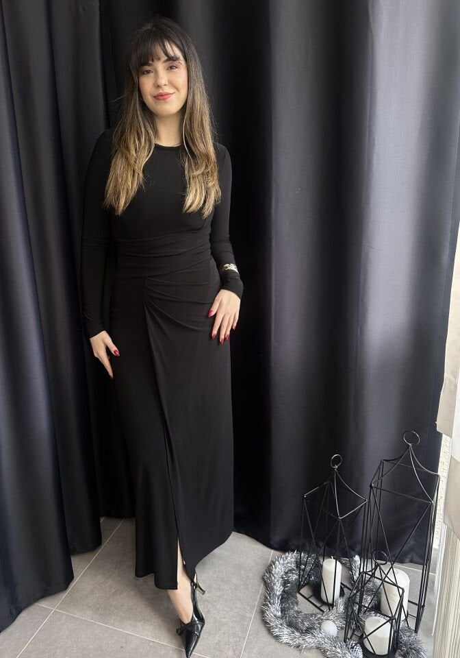 Siyah Drapeli Yırtmaçlı Sandy Elbise