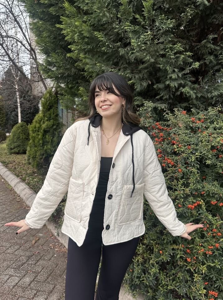 Krem Kapüşonlu Kapitone