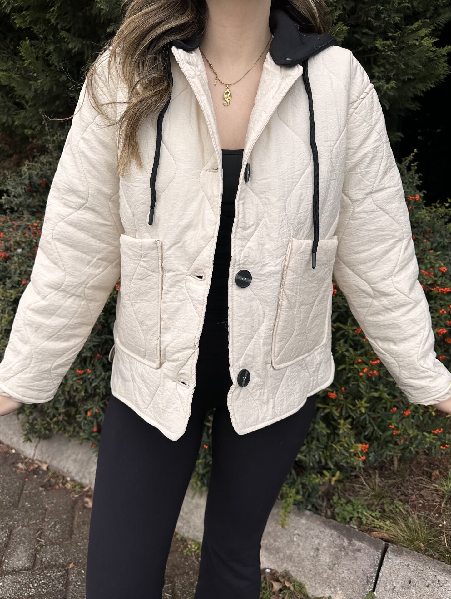 Krem Kapüşonlu Kapitone