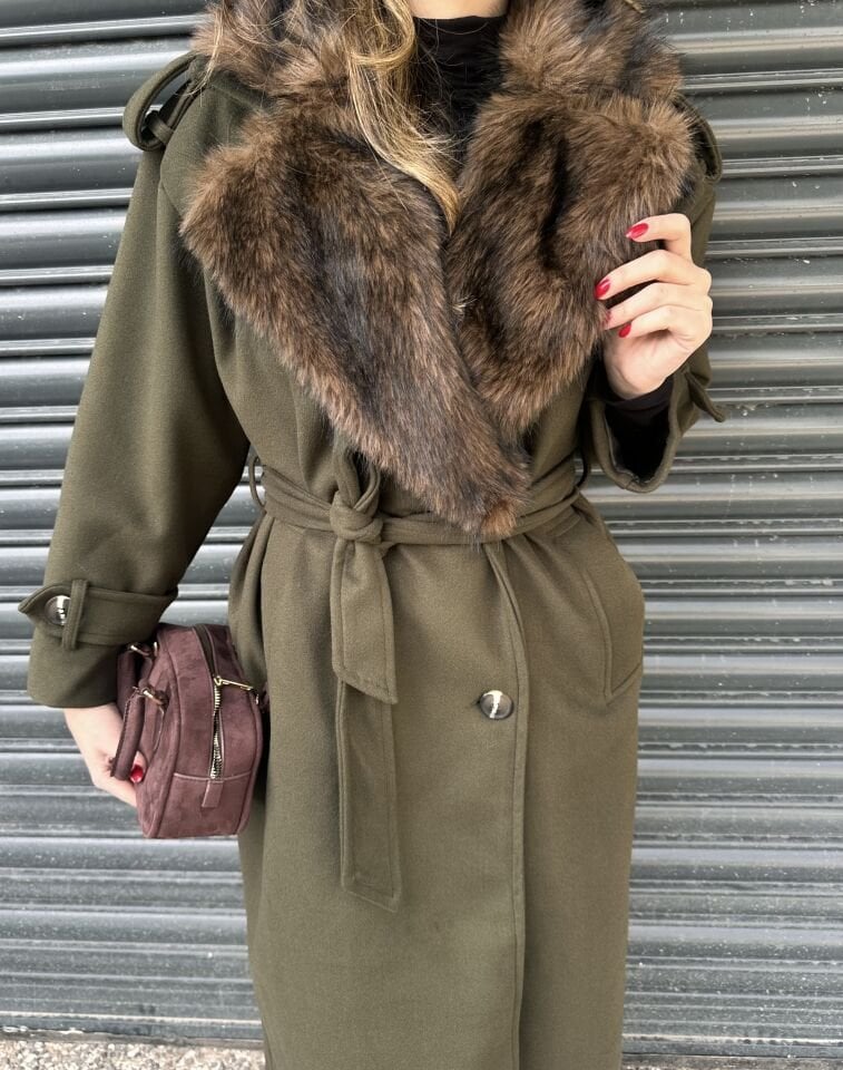 Haki Yeşili Kürklü Kaşe Kaban