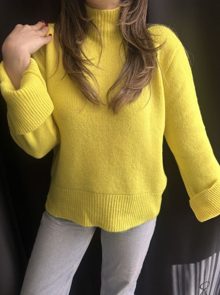 Sarı Kolu Yırtmaçlı Basic Kazak