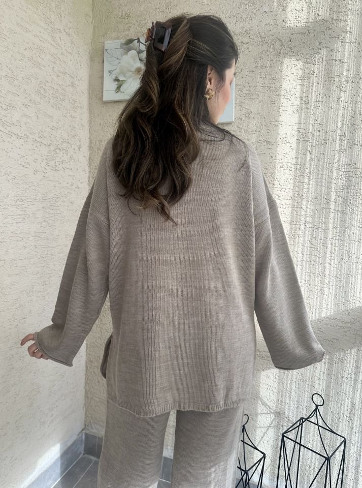 Mia Bej Rengi Salaş Pantolon Triko Takım