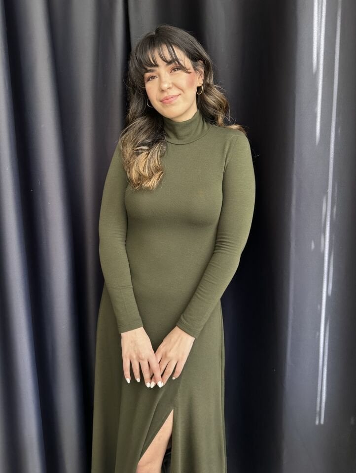 Haki Yeşili Çilek Yırtmaçlı Elbise