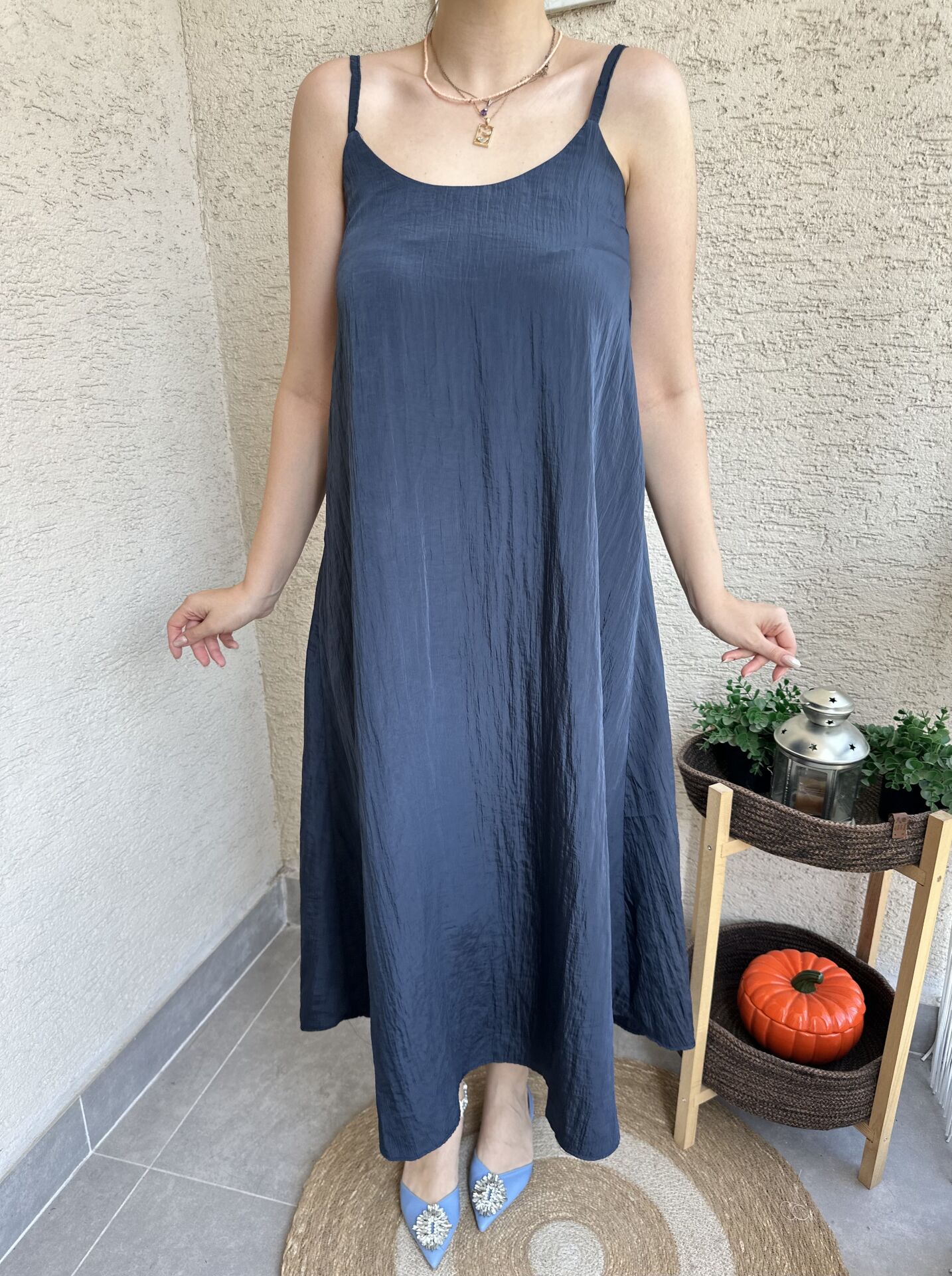 Lacivert İp Askılı Parlak Elbise