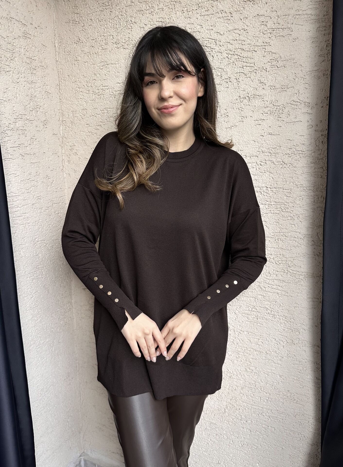 Manşeti Düğmeli Acı Kahve Merserize Triko