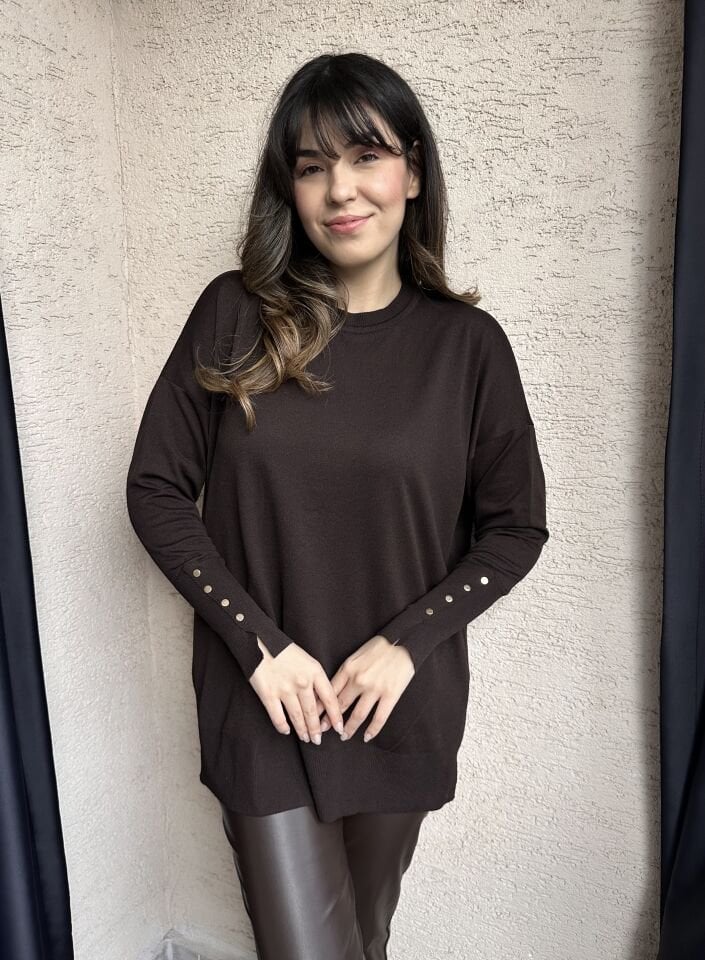 Manşeti Düğmeli Acı Kahve Merserize Triko