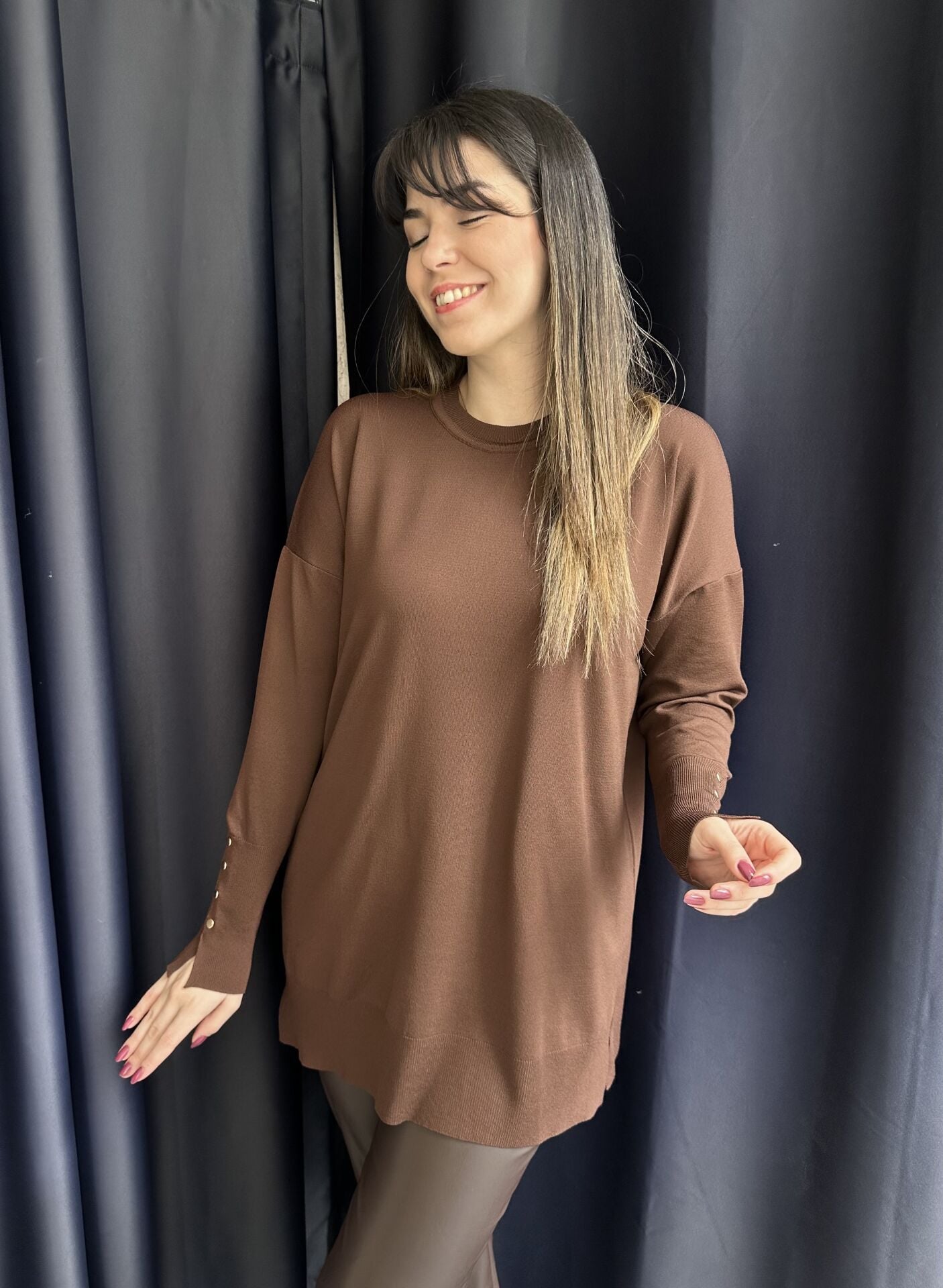 Manşeti Düğmeli  Kahve Merserize Triko