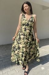 Siyah Çiçekli Omuzdan Bağlamalı Maxi Elbise