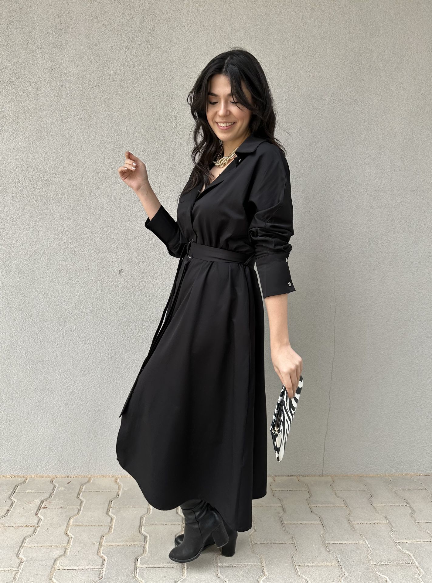 Sali Siyah Uzun Kollu Kuşaklı  Elbise