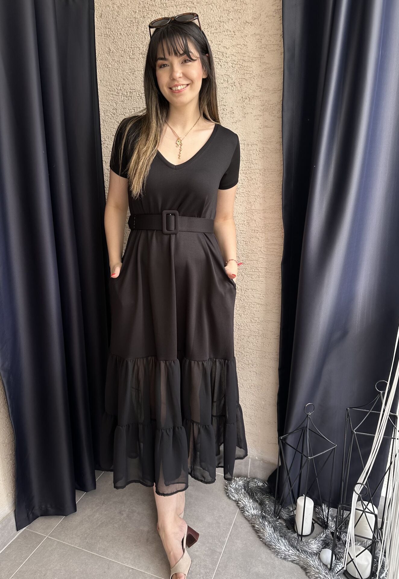 Siyah Şifon Etekli Kemerli Elbise