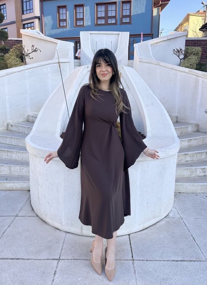 Acı Kahve Düğüm Detaylı Asimetrik Elbise