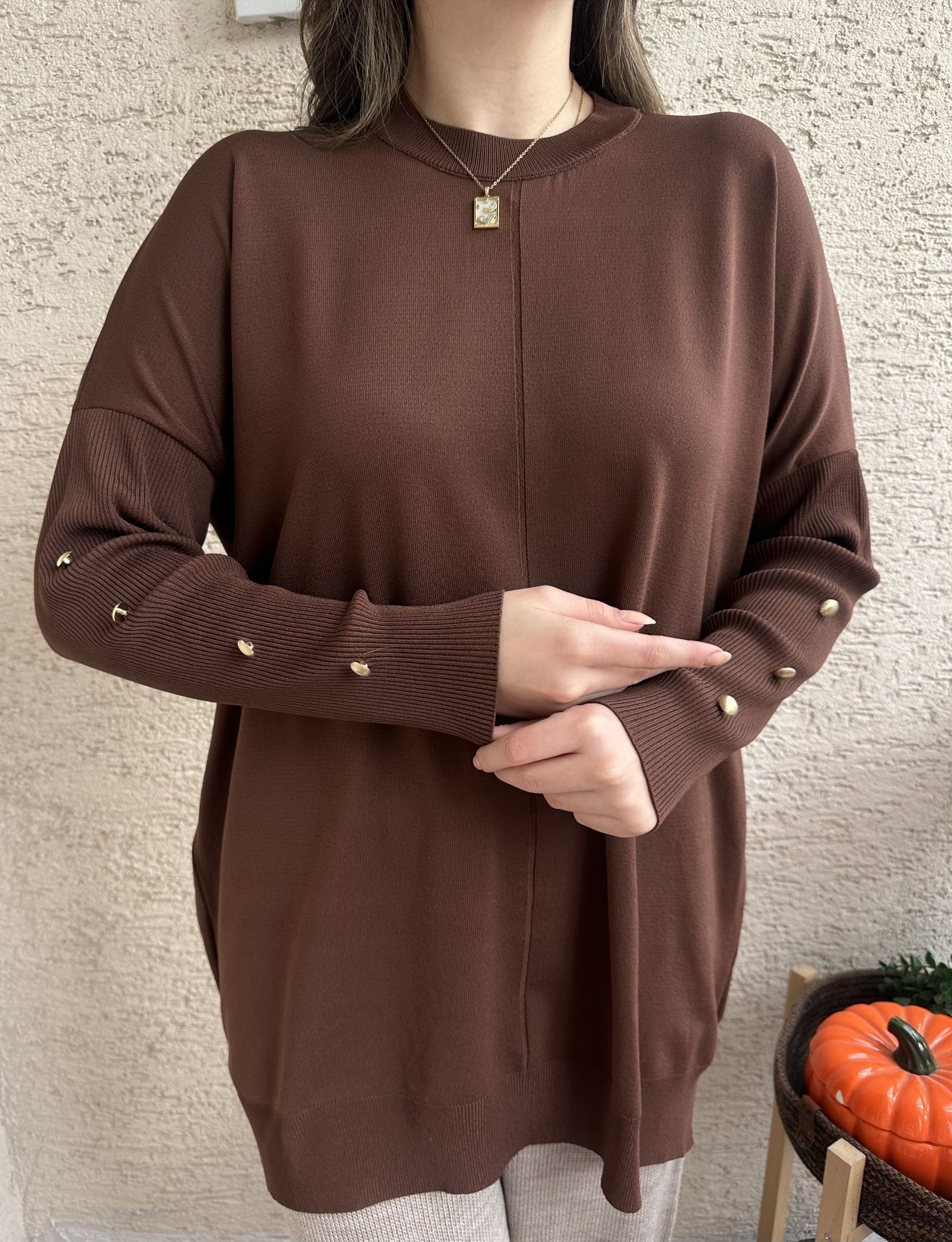 Kahverengi Gold Düğmeli Merserize Triko
