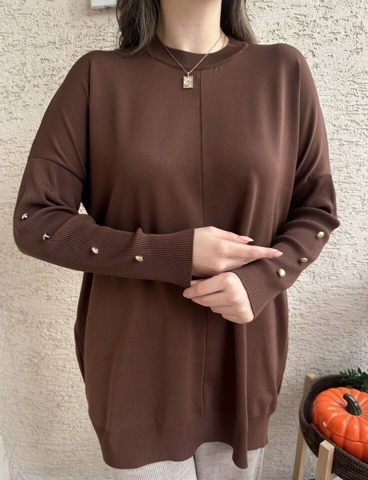 Kahverengi Gold Düğmeli Merserize Triko