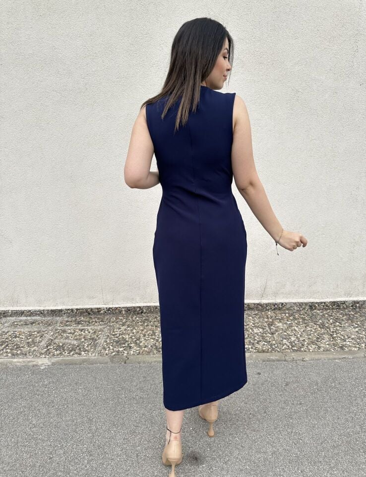 Alya Gold Aksesuarlı Lacivert Midi Elbise