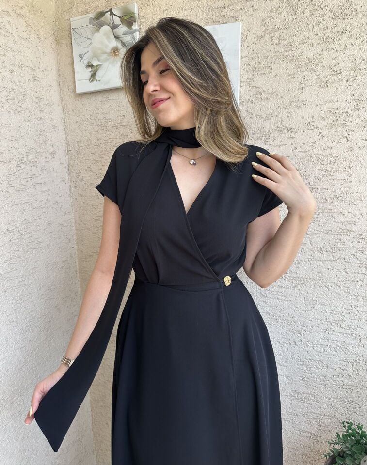 Şal Detaylı Siyah Anvelop Elbise