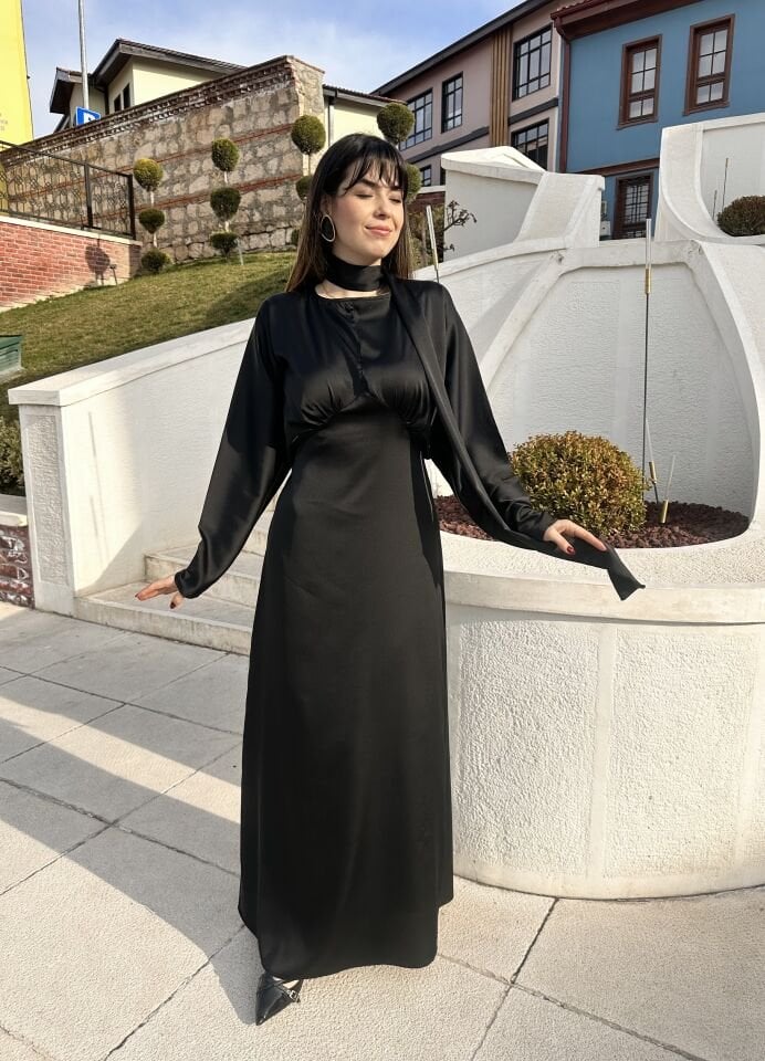 Arya Siyah Saten Şallı Elbise