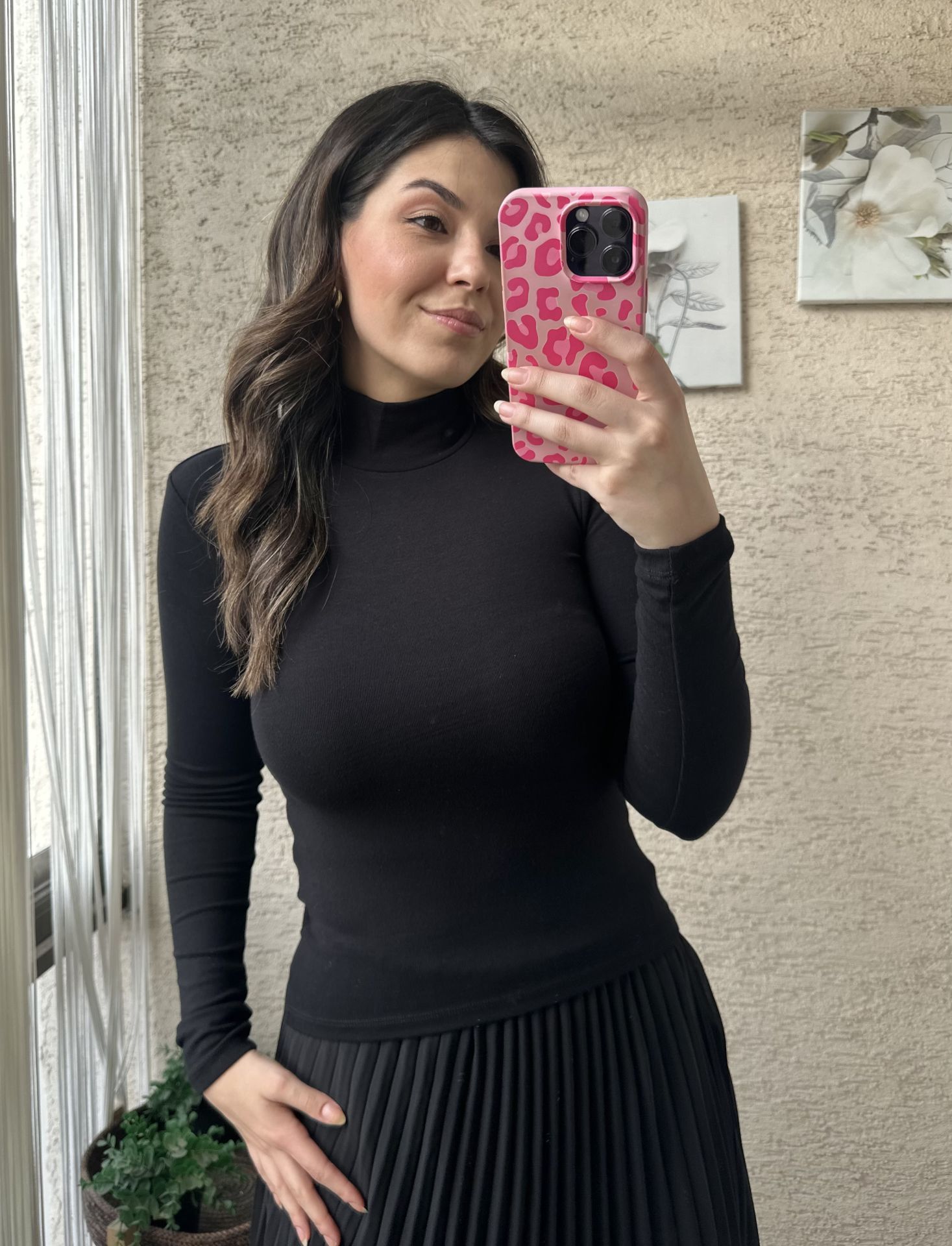 Siyah Boğazlı Modal Bluz