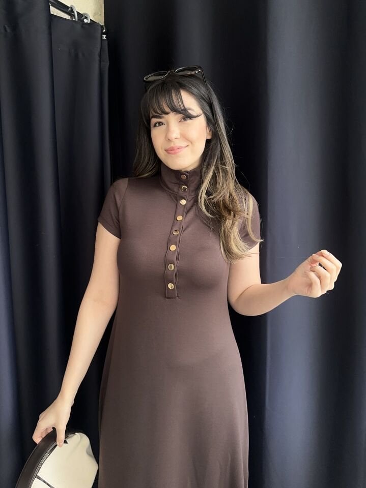 Çıtçıtlı Kahve Kısa Kollu Elbise