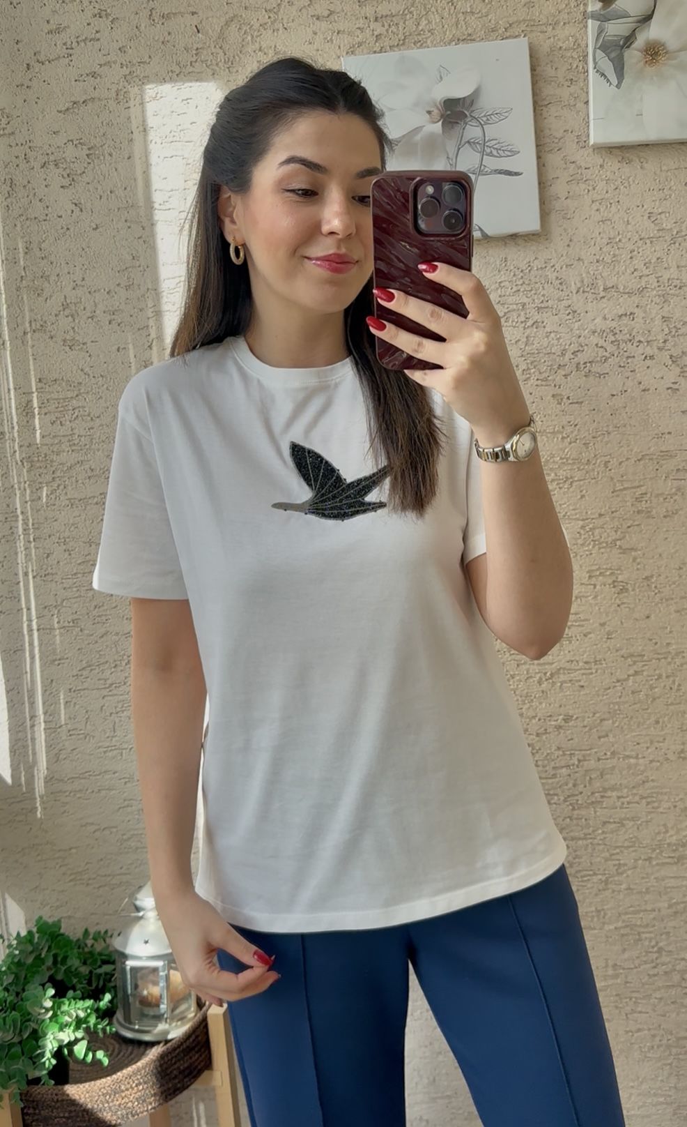 Taşlı Kuşlu Beyaz Tişört