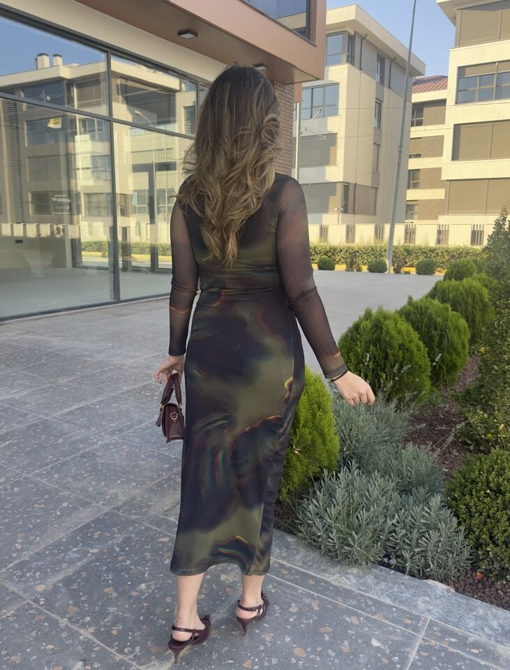 Yeşil Batik Desen Drapeli Şifon Kalem Elbise