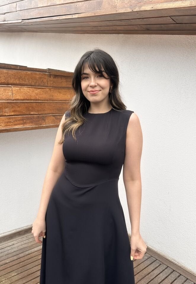 Kalira Belden Oturtmalı Siyah Elbise