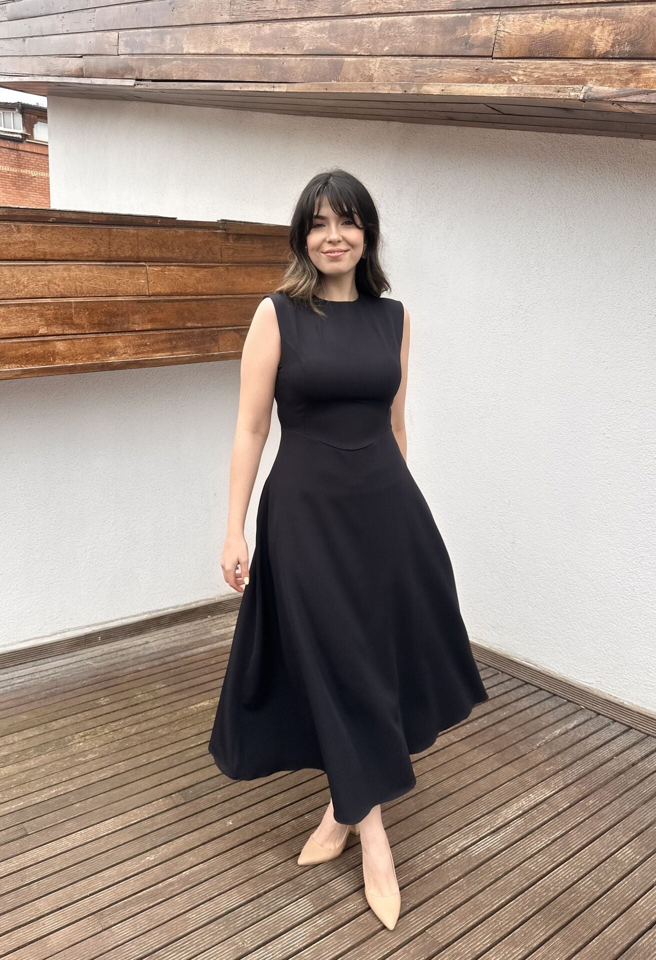 Kalira Belden Oturtmalı Siyah Elbise