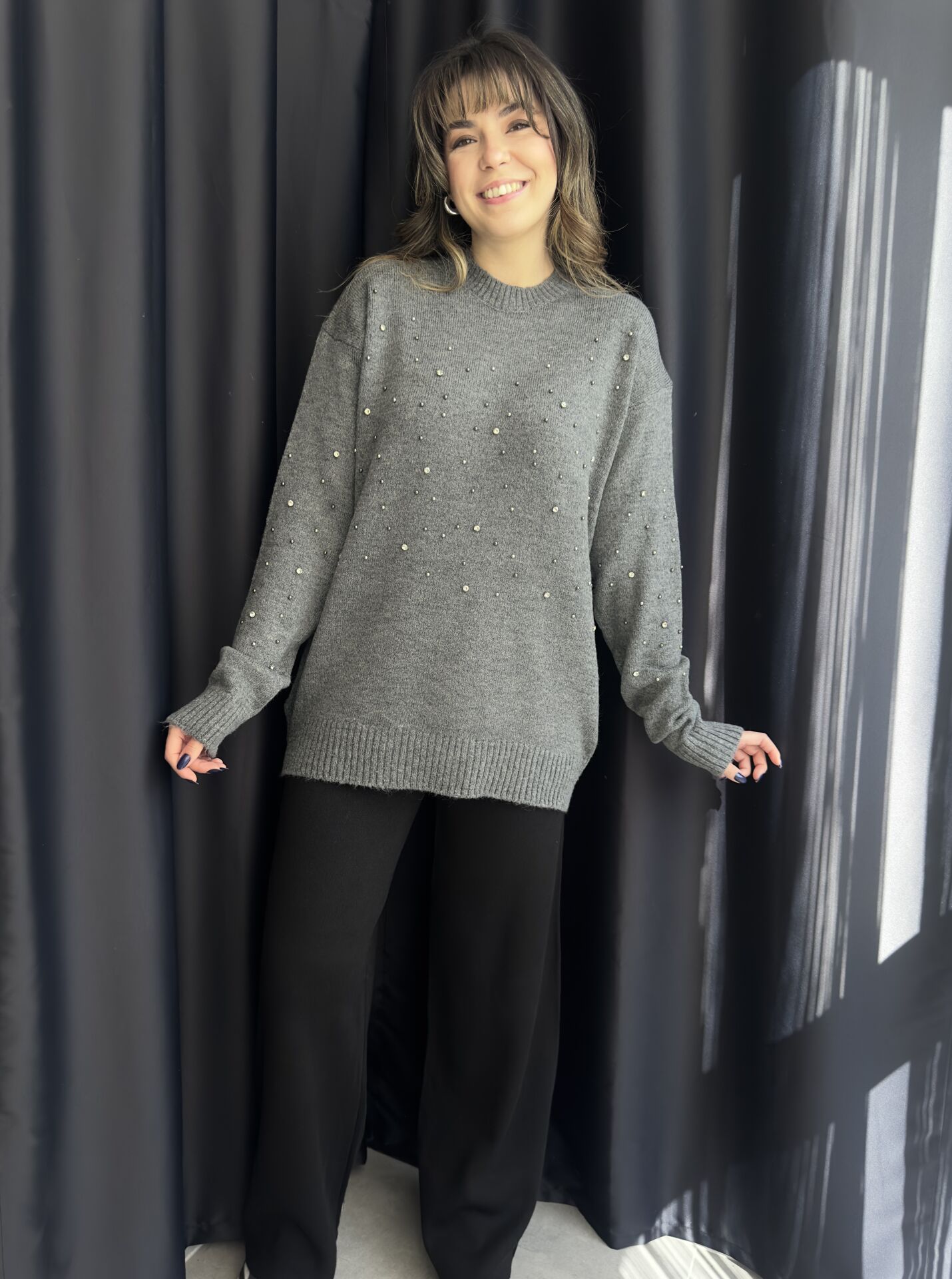 Antrasit Taşlı Boncuklu Kazak