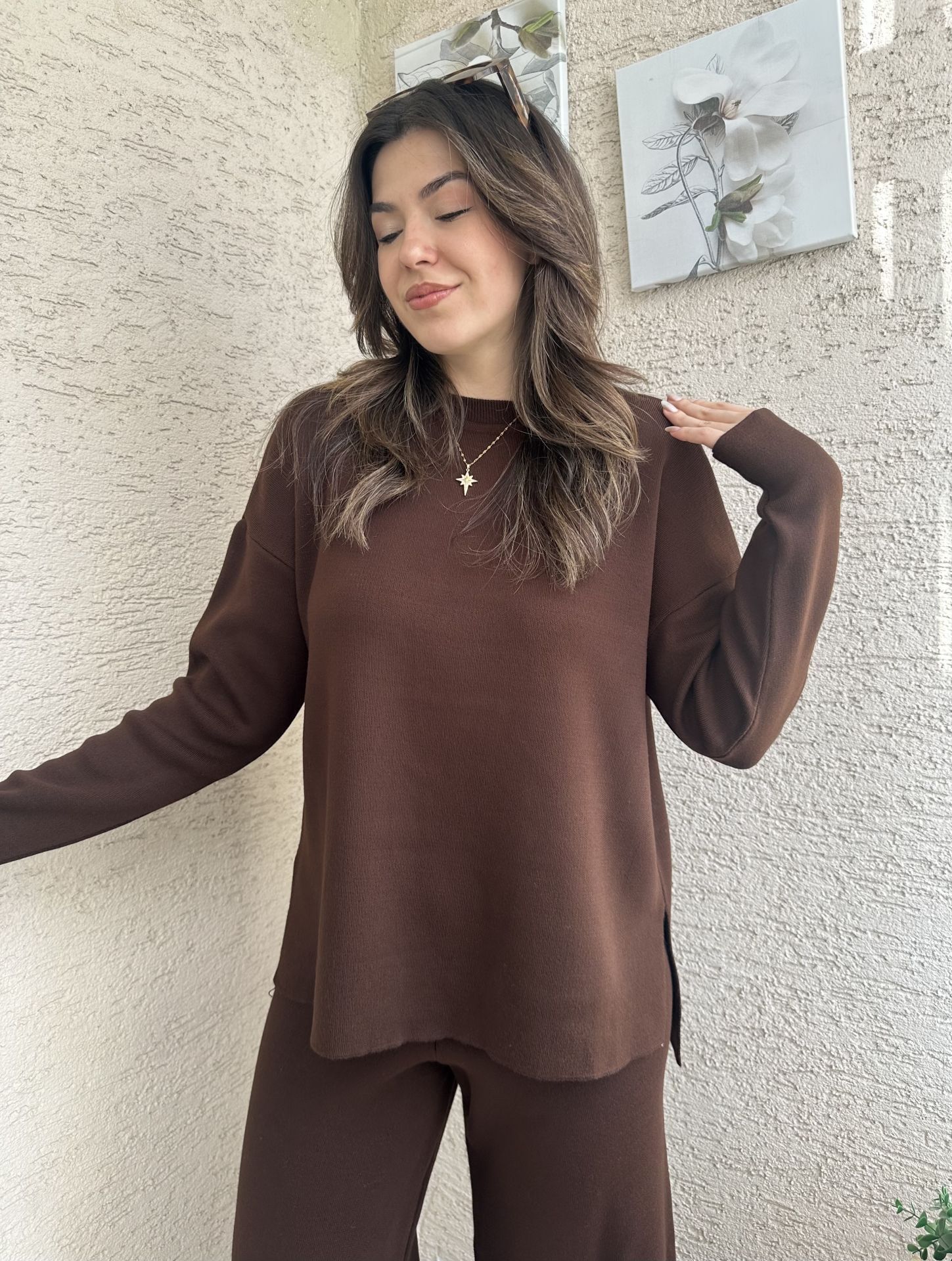 Bisiklet Yaka Yırtmaçlı Kahverengi Triko Takım