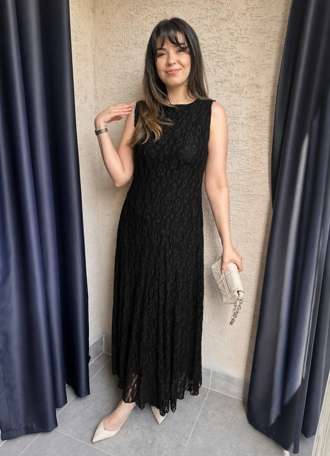 Siyah Dantelli Elbise