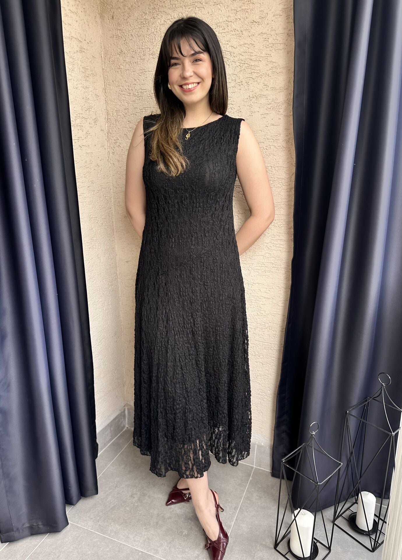 Siyah Dantelli Elbise