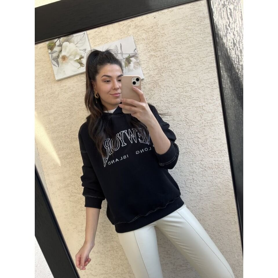 Siyah Önü Yazılı Kapüşonlu Sweat