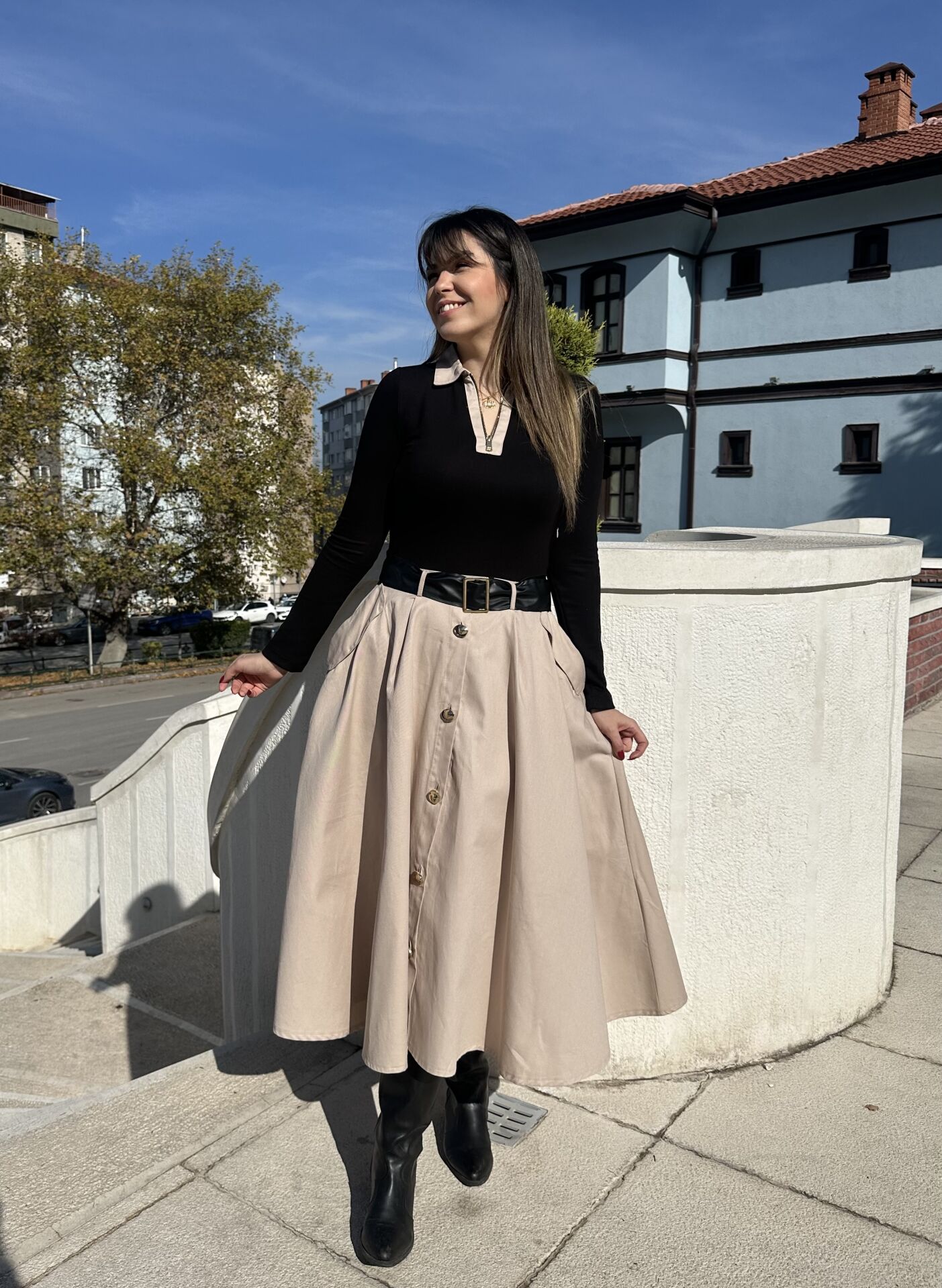 Lara Gold Düğmeli Fermuarlı Elbise