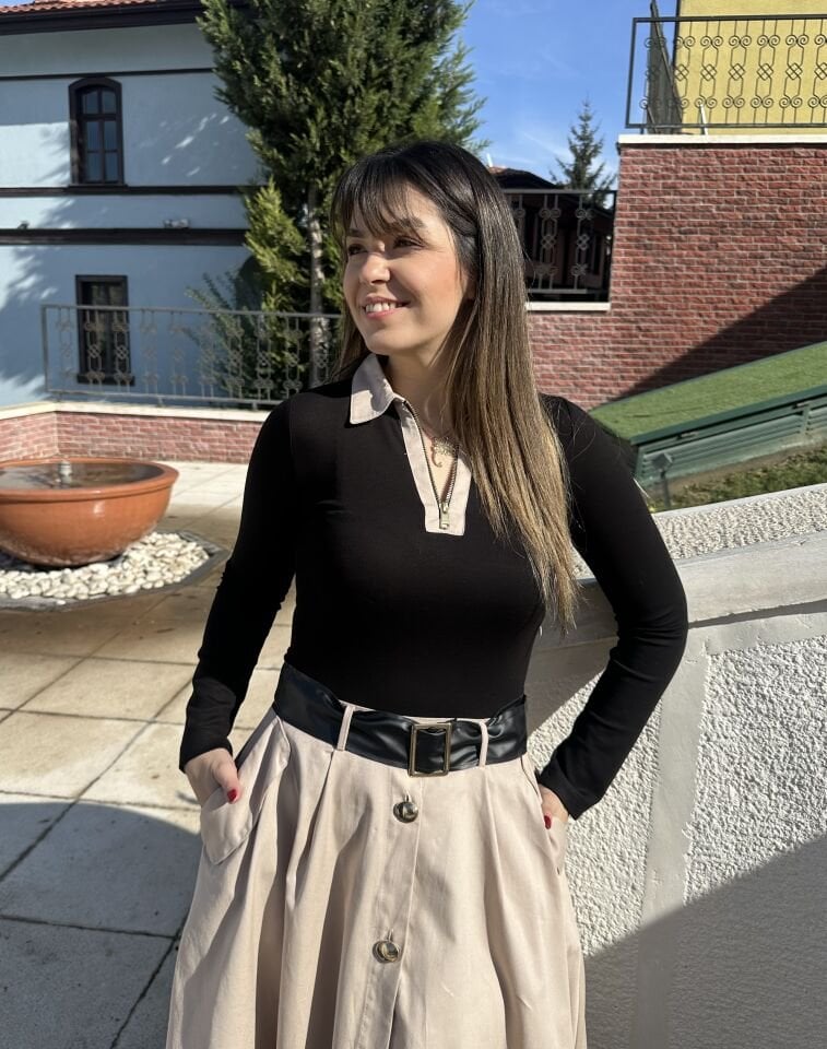 Lara Gold Düğmeli Fermuarlı Elbise