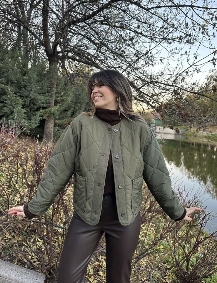 Haki Yeşili Cepli Kapitone Ceket