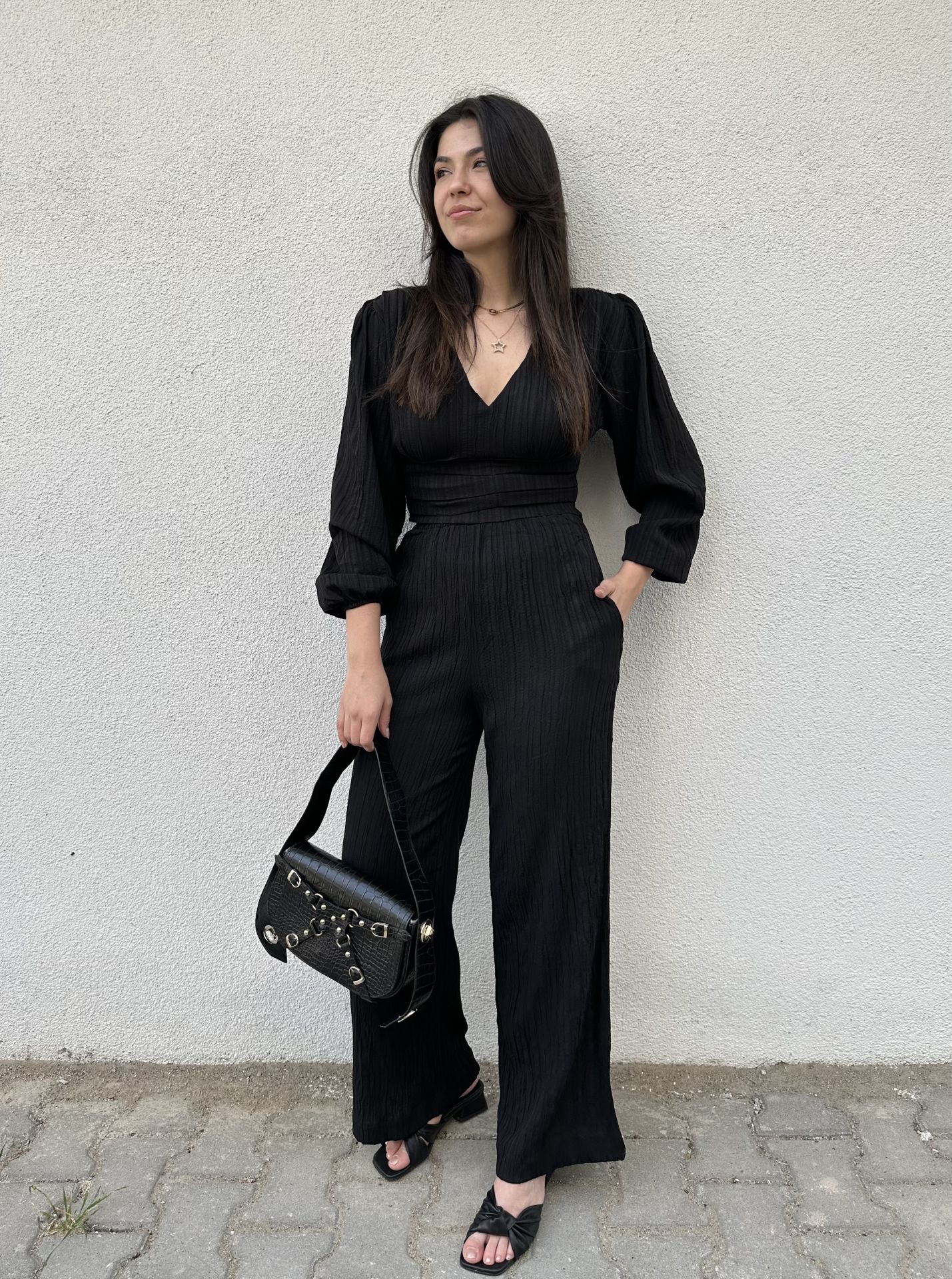 Siyah Gofre V Yaka Bluz