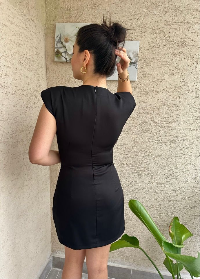 Siyah Vatkalı Mini Elbise