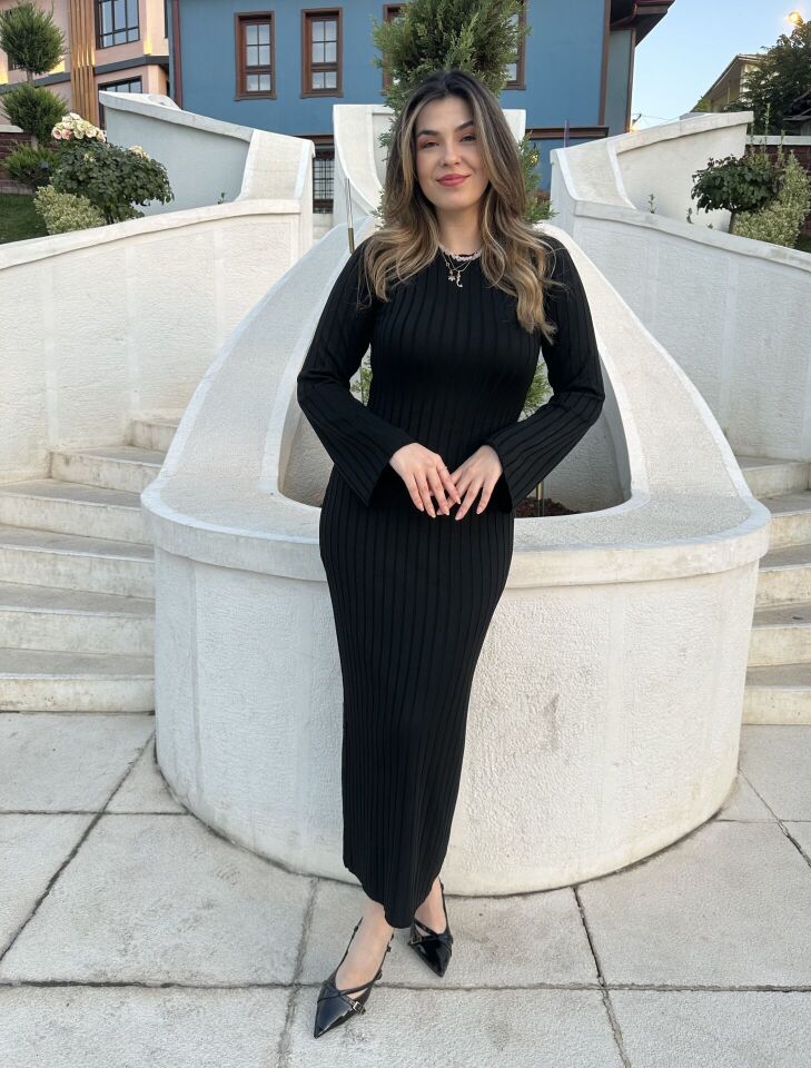 Fitilli Siyah Triko Elbise