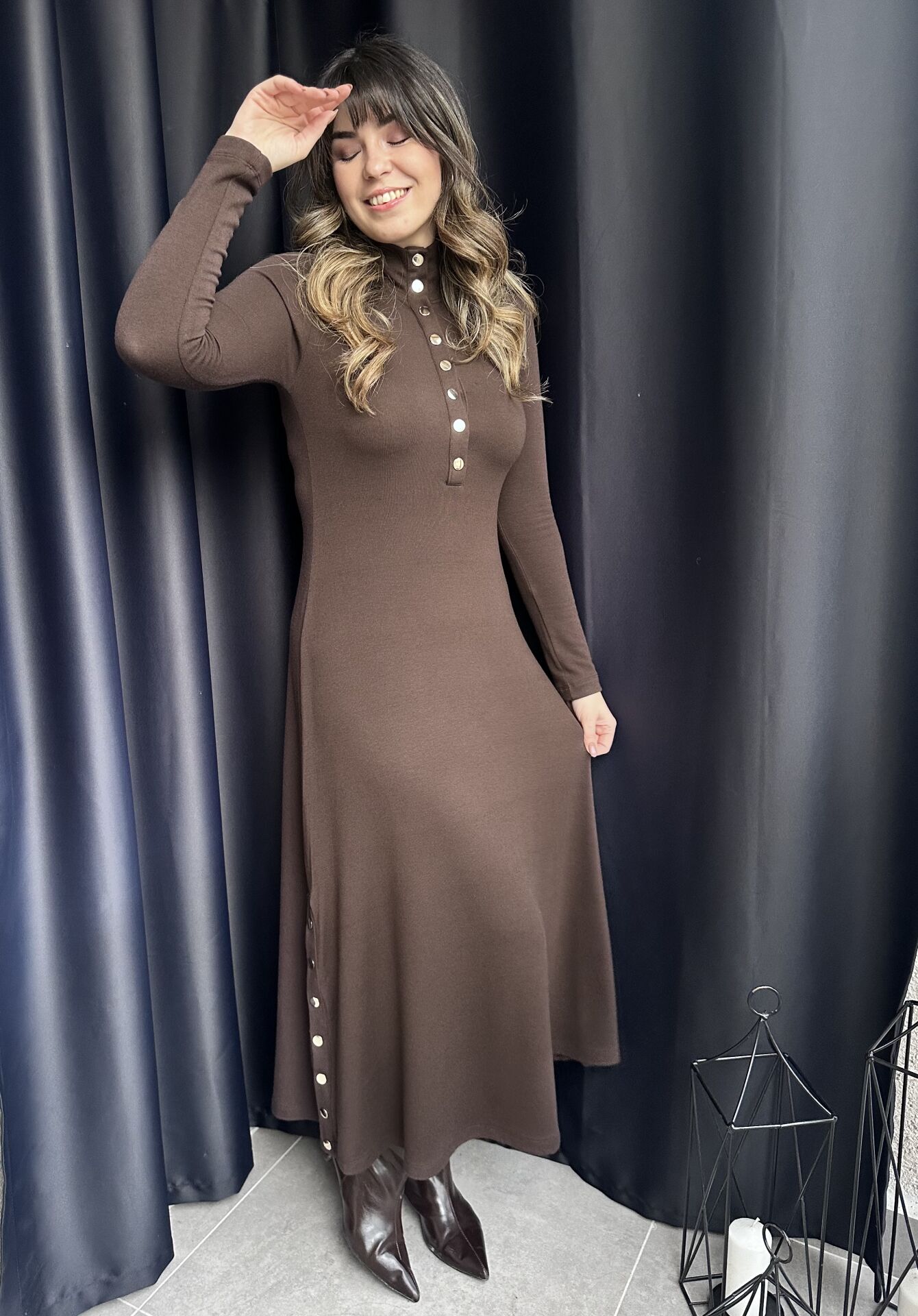 Çıtçıt Detaylı Acı Kahve Çilek Elbise