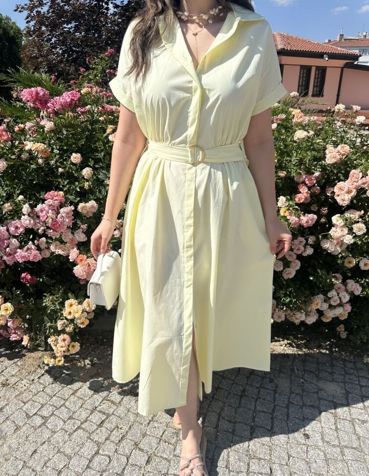 Kısa Kollu Kuşaklı Sarı Elbise