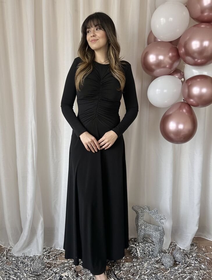 Drape Detaylı Vatkalı Maksi Elbise