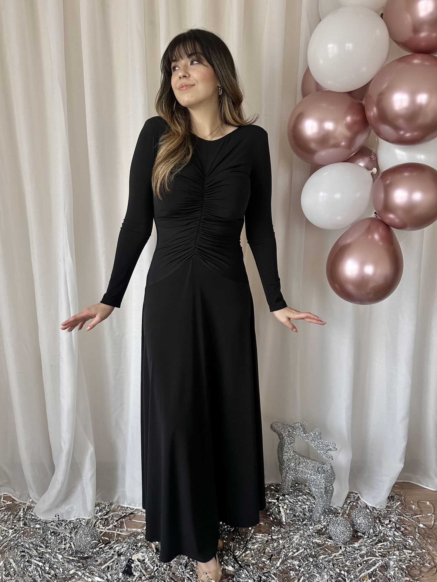 Drape Detaylı Vatkalı Maksi Elbise