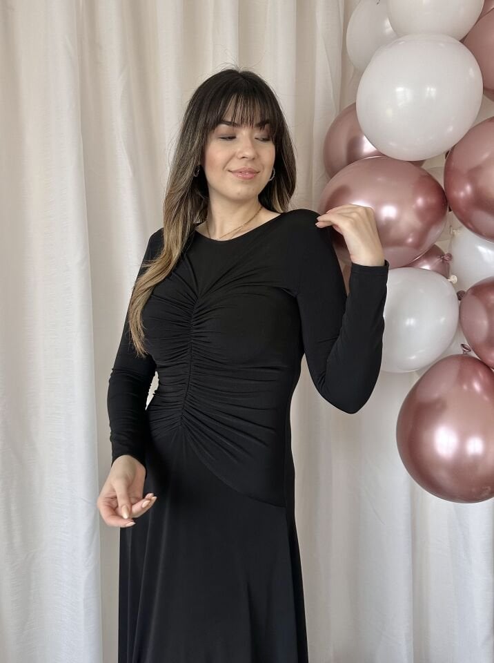 Drape Detaylı Vatkalı Maksi Elbise