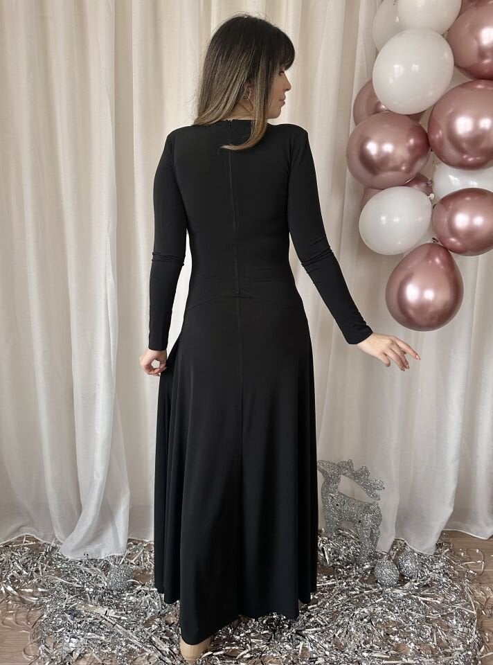 Drape Detaylı Vatkalı Maksi Elbise