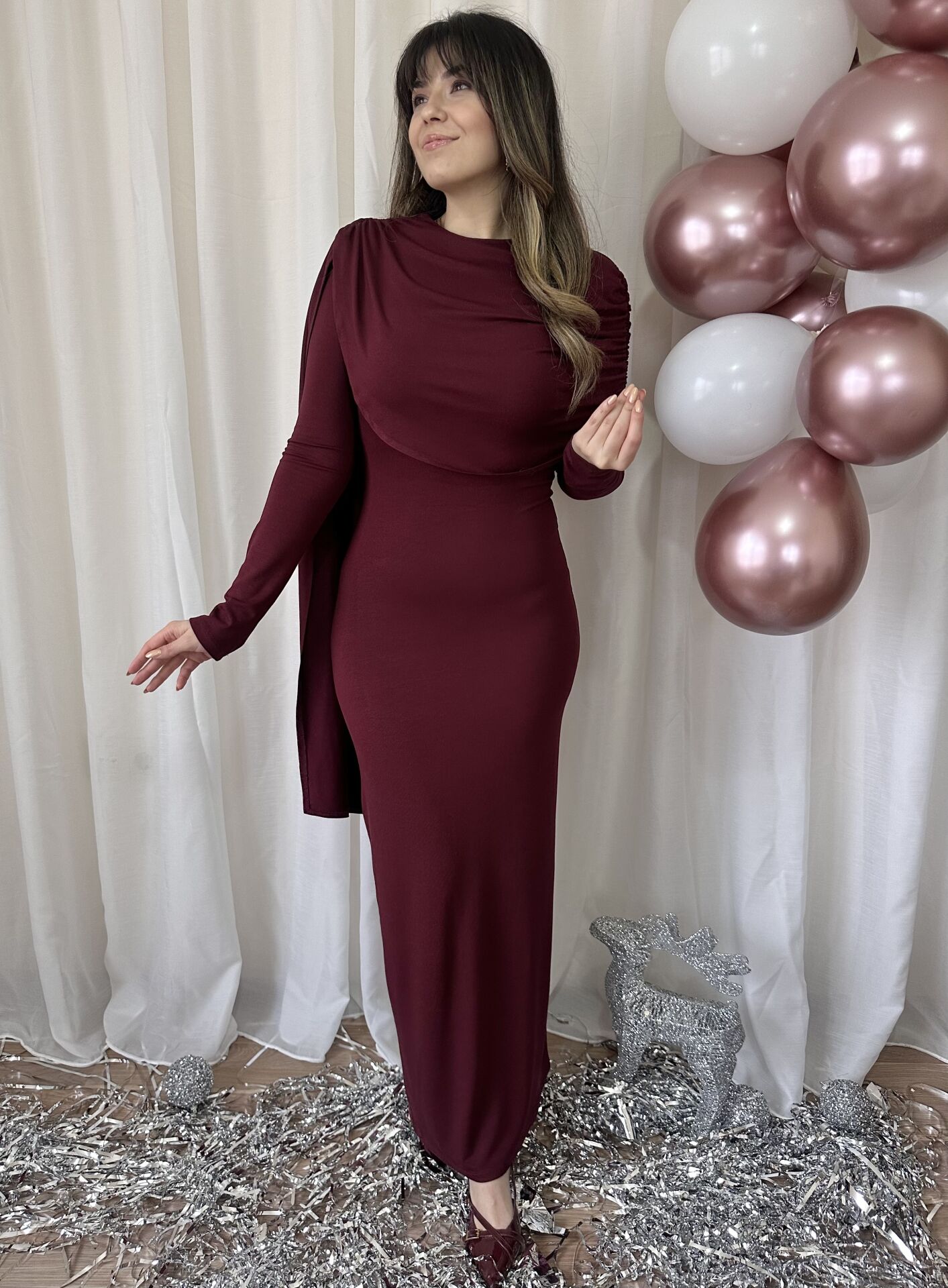 Tali Pelerin Detaylı Bordo Elbise